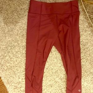Lululemon Scalloped Bottom Crop Legging
